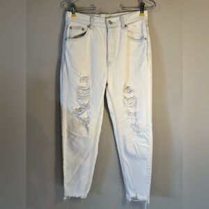Pull & Bear White Distressed High Waist Boyfriend Jeans Size 27